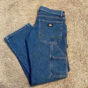 Dark wash 30x30 dickes relaxed fit carpenter pants.